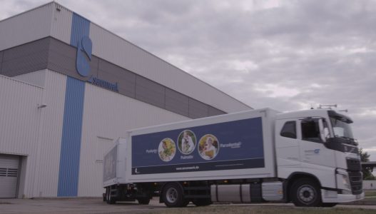 SWB_warehouse_truck_leaving